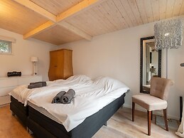 Cozy Vacation Home Near the sea