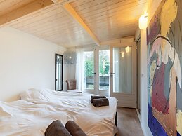 Cozy Vacation Home Near the sea