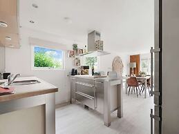 Idyllic Holiday Home in Ooltgensplaat With Private Terrace