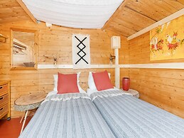 Idyllic Holiday Home in Ooltgensplaat With Private Terrace