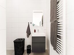 Family Villa With Garden and Jetty