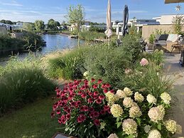 Family Villa With Garden and Jetty