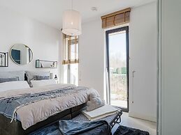 Family Villa With Garden and Jetty