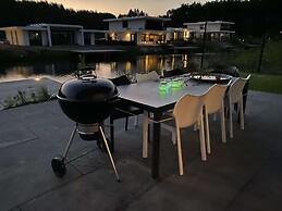 Majestic Villa in Zeewolde With Garden