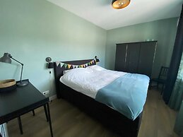 Majestic Villa in Zeewolde With Garden