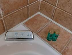 Bungalow Close to Seaside Resort De Koog