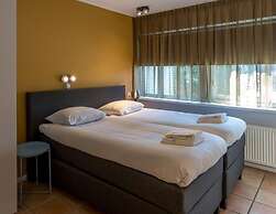 Bungalow Close to Seaside Resort De Koog