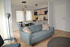 Island Getaway w/ Spa Bath