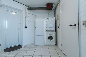 Holiday Home With Spacious Private Garden Within Walking Distance of t