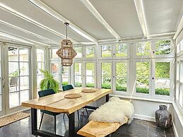 Chalet Kieftveen With hot tub for Four Person