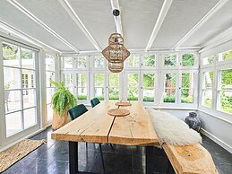 Chalet Kieftveen With hot tub for Four Person