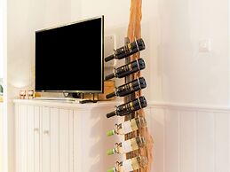 Chalet Kieftveen With hot tub for Four Person