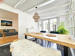 Chalet Kieftveen With hot tub for Four Person