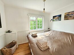 Chalet Kieftveen With hot tub for Four Person