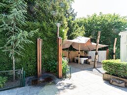 Chalet Kieftveen With hot tub for Four Person