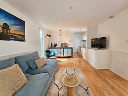 Chalet Kieftveen With hot tub for Four Person