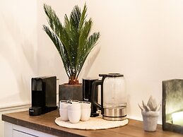 Chalet Kieftveen With hot tub for Four Person