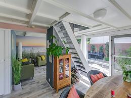 Stylish Family Home With Garden