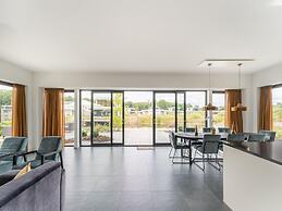 Luxe Villa in Zeewolde With Infrared Sauna