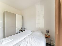 Luxe Villa in Zeewolde With Infrared Sauna