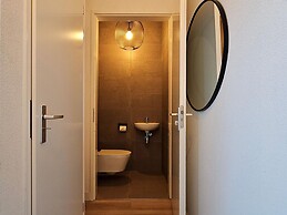 Luxury Villa With Veranda Screen Sups and Canoe