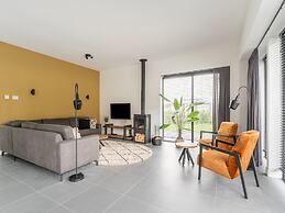 Waterfront Villa, Forest & Golf Club