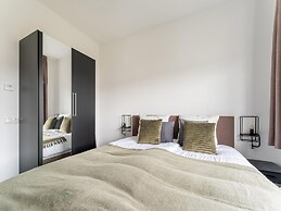 Waterfront Villa, Forest & Golf Club