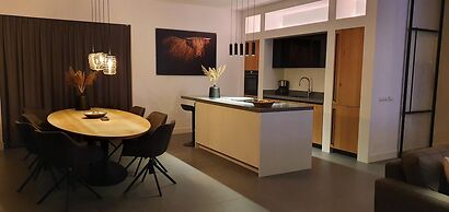 Waterfront Villa, Forest & Golf Club