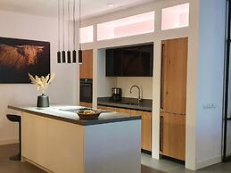 Waterfront Villa, Forest & Golf Club