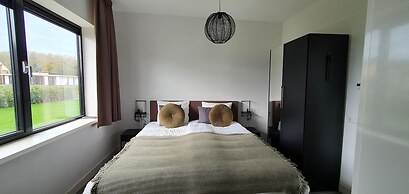 Waterfront Villa, Forest & Golf Club