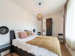 Waterfront Villa, Forest & Golf Club