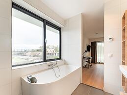 Waterfront Villa, Forest & Golf Club