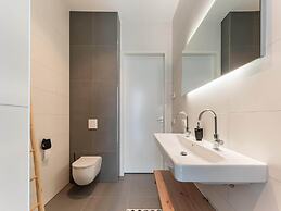 Waterfront Villa, Forest & Golf Club