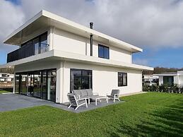 Waterfront Villa, Forest & Golf Club