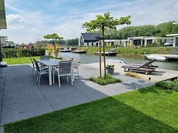 Waterfront Villa, Forest & Golf Club