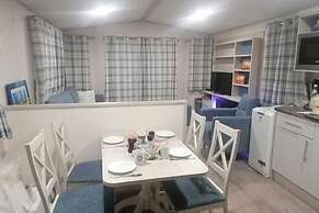 Chalet With Parking Access