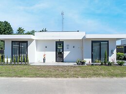 Holiday Home in Harderwijk With Private Jacuzzi