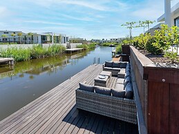 Holiday Home in Harderwijk With Private Jacuzzi