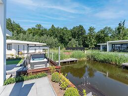 Holiday Home in Harderwijk With Private Jacuzzi