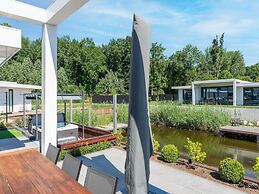 Holiday Home in Harderwijk With Private Jacuzzi