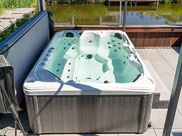 Holiday Home in Harderwijk With Private Jacuzzi