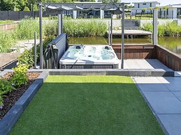 Holiday Home in Harderwijk With Private Jacuzzi