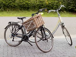 Villa in Zeewolde With Private Terrace