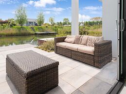 Swanky Villa in Zeewolde With Garden