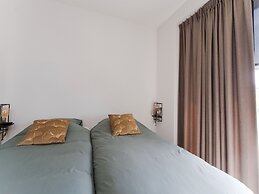 Swanky Villa in Zeewolde With Garden