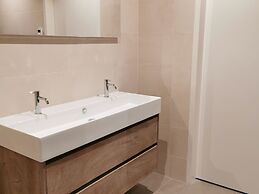 Swanky Villa in Zeewolde With Garden