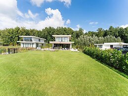 Luxury Water Villa in Harderwold With Jetty