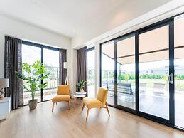 Luxury Water Villa in Harderwold With Jetty