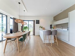 Luxury Water Villa in Harderwold With Jetty
