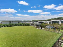 Luxury Water Villa in Harderwold With Jetty